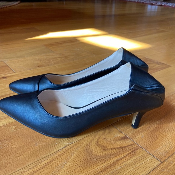 Black kitten heel pumps- pointed toe- foldable - Picture 5 of 9